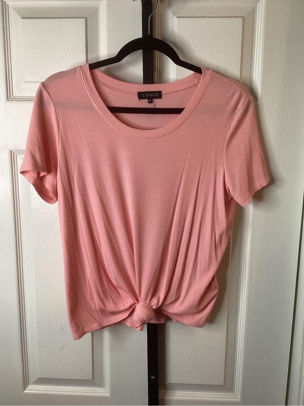 1. State Blush Pink Knot-Front Ribbed Short Sleeve Tee, size Medium